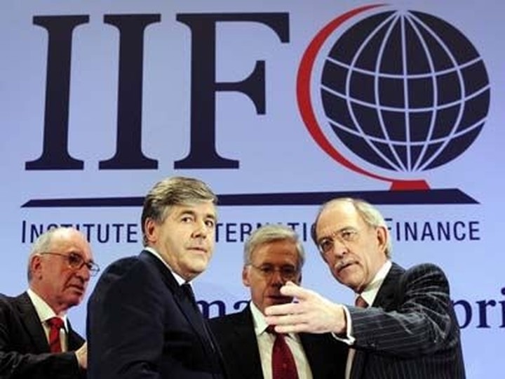 IIF: Διογκώνονται οι ανησυχίες για έξοδο από το ευρώ