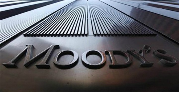 Επικρίσεις από την Κομισιόν δέχτηκε ο οίκος Moody’s για την υποβάθμιση της Ιταλίας