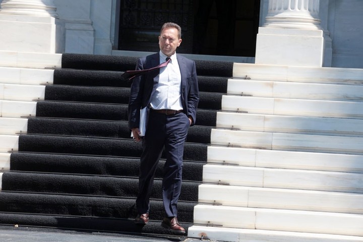 Ο Ελληνας υπουργός που έκανε πέντε φορές τον γύρο της...γης