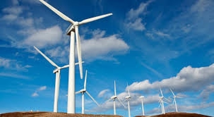 Energy and Policy Institute: Οι ανεμογεννήτριες δεν προκαλούν καμιά βλάβη στην υγεία