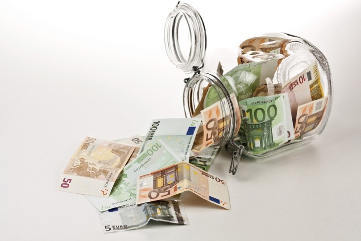 Θα πέσουν τα επιτόκια το 2015; Όλες οι προβλέψεις
