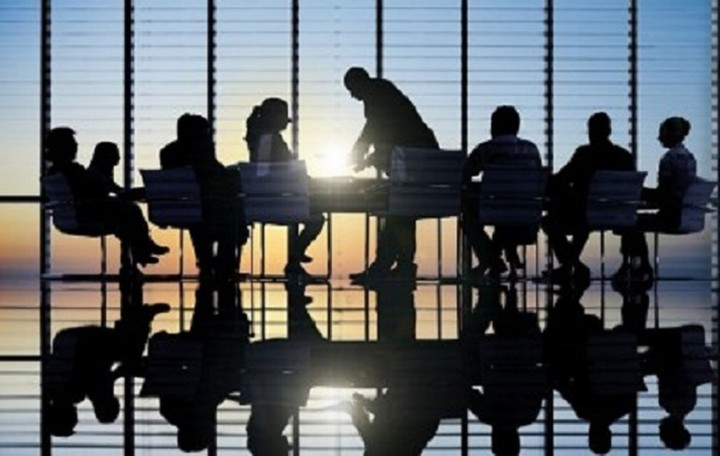 ΣΕΣΜΑ: Δυσοίωνες οι εκτιμήσεις των μάνατζερ για την πορεία της οικονομίας το επόμενο 12μηνο