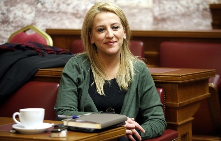 Δούρου: Προτάσεις για μια σύγχρονη και αξιόπιστη δημόσια διοίκηση