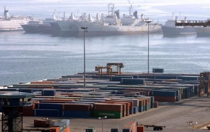ΣΕΠ: Έκπτωση 30% στην αποθήκευση εμπορευμάτων στο λιμάνι του Πειραιά