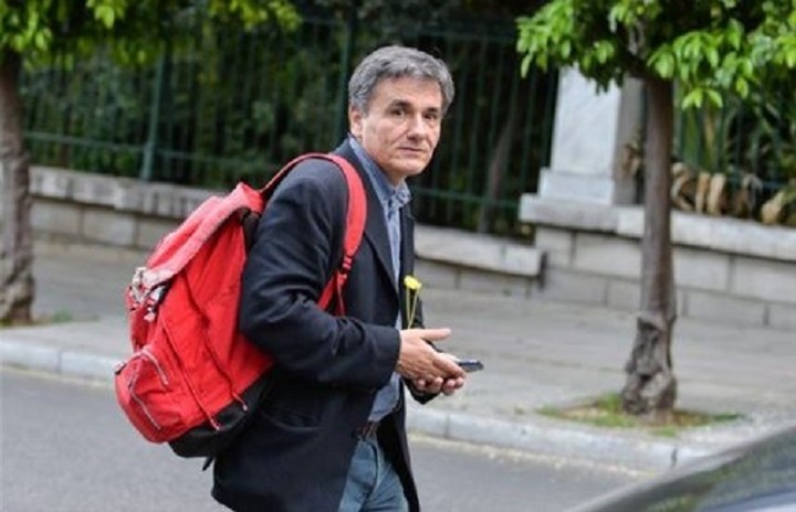 Τσακαλώτος: Κανένας μεγάλος συνασπισμός δεν εγγυάται ρύθμιση του χρέους