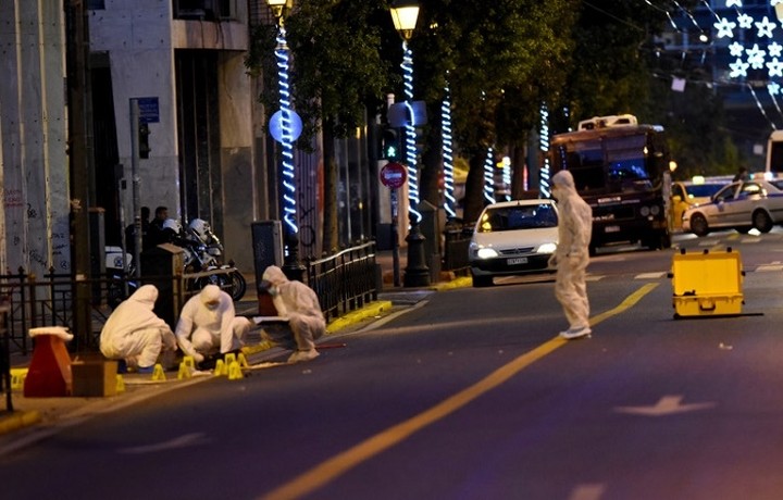 Σακίδιο με βόμβα στο υπουργείο Εργασίας