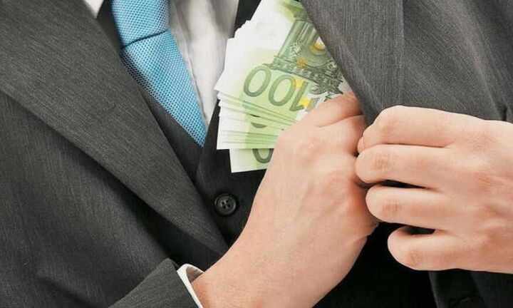 Παρίσταναν γνωστούς, ή υπαλλήλους της ΔΕΗ και εξαπατούσαν ηλικιωμένους