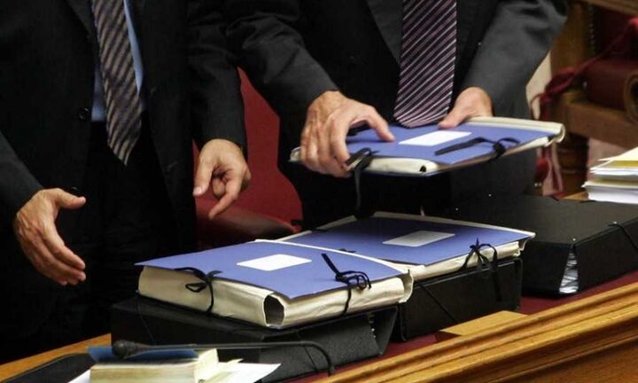 Οι φόροι που ανέβασαν τα δημόσια έσοδα το οκτάμηνο