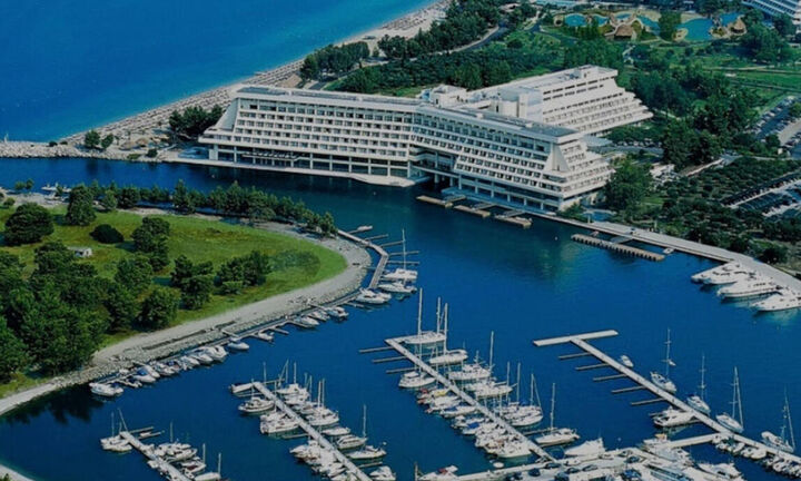 Το Πόρτο Καρράς στα χέρια του Ιβάν Σαββίδη έναντι 205 εκατ. ευρώ