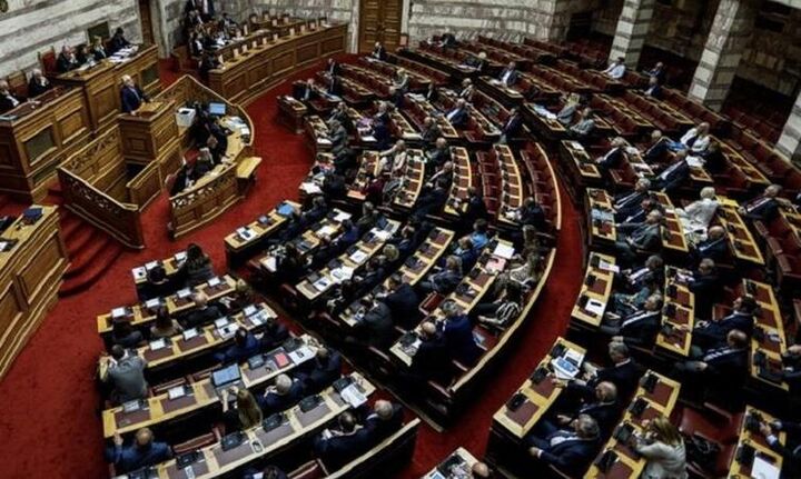 Βουλή: Επίδομα εορτών Πάσχα στους εργαζόμενους σε αναστολή σύμβασης εργασίας