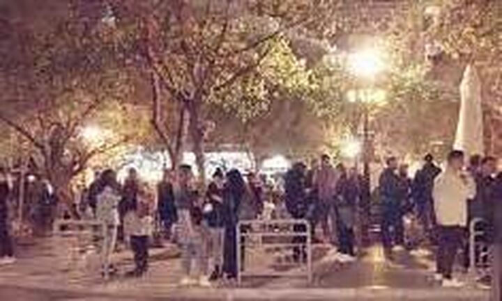 Νέα Σμύρνη-κορωνοπάρτι: Καταγγελία 60χρονου ότι μαχαιρώθηκε από νεαρούς επειδή τους έκανε παρατήρηση