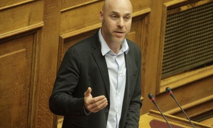 Γ. Αμυράς: Αναδάσωση της καμένης έκτασης σε Δυτική Αττική και Κορινθία