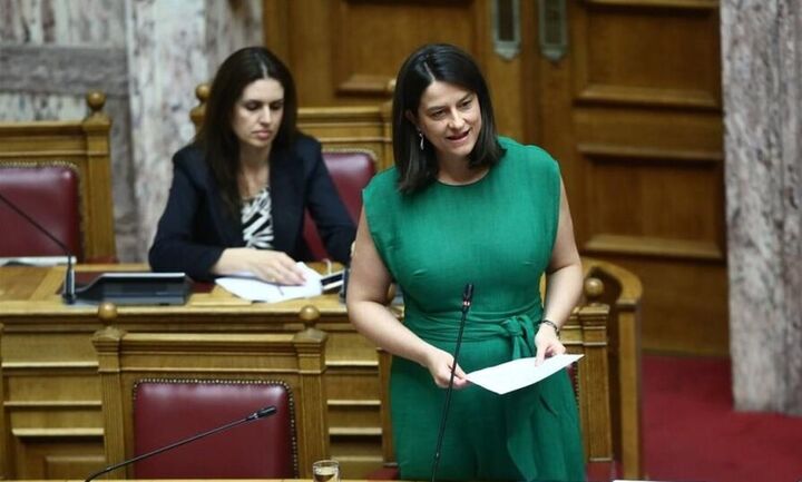 Κεραμέως: Καλούμε εκπαιδευτικούς, φοιτητές και παιδιά άνω των 15 να εμβολιαστούν