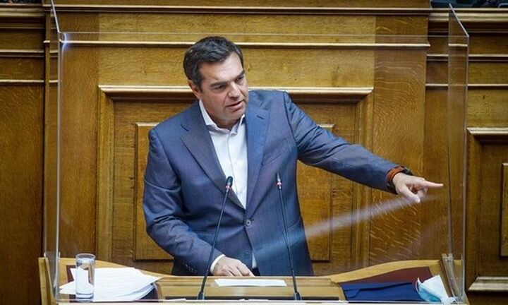 Αλ. Τσίπρας - Βουλή: Ύβρη στις σημερινές και τις επόμενες γενιές το ασφαλιστικό νομοσχέδιο