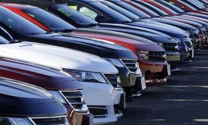 Υβριδικά, ηλεκτρικά και SUV οχήματα επιλέγουν οι Έλληνες