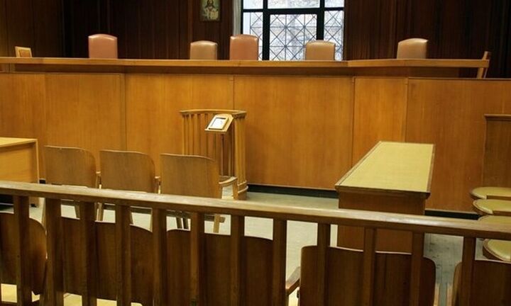 Με δικαστική απόφαση: Πολιτική κριτική τα τρικάκια