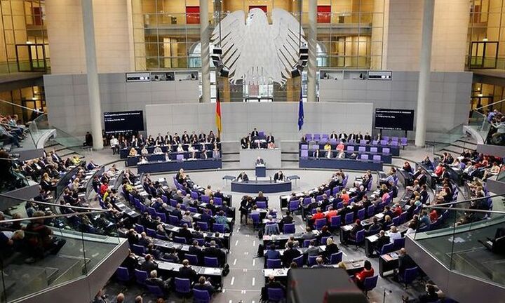 Γερμανία - Κορωνοϊός: Νέα μέτρα σοκ ψήφισε η Bundestag - Οριστικό «μπλόκο» στους ανεμβολίαστους