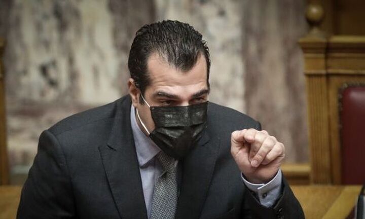 Θ. Πλεύρης: Χυδαία ψεύδη ότι γίνονται επιλεκτικές διακομιδές ασθενών Covid σε ΜΕΘ
