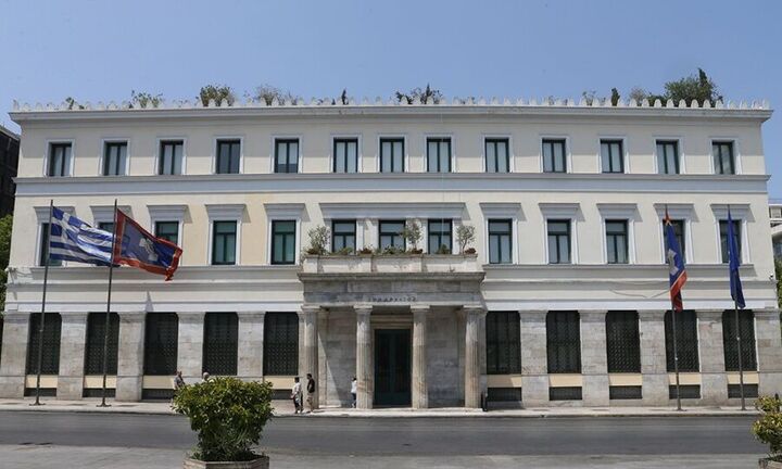 Ο ΣΥΡΙΖΑ καταγγέλλει τον δήμαρχο Αθηναίων για συναυλία του Σάκη Ρουβά κόστους 211.000 ευρώ