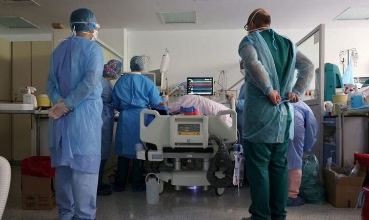 Κορωνοϊός: Αδιανόητο αρνητικό ρεκόρ με 21.657 νέα κρούσματα - 635 διασωληνωμένοι και 60 νεκροί