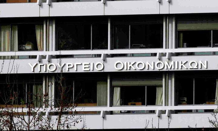 Υπ. Οικονομικών: Πιστώσεις 3,6 εκατ. ευρώ σε 490 σεισμόπληκτους στη Σάμο και τη Θεσσαλία