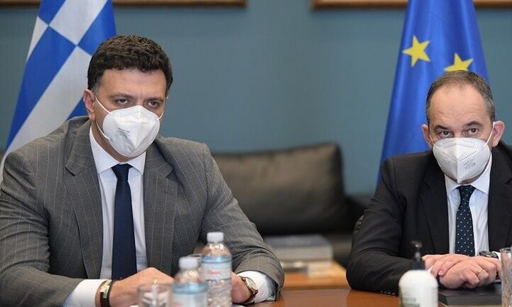 Σύσκεψη Γ. Πλακιωτάκη και Β. Κικίλια για την ανάπτυξη της της κρουαζιέρας