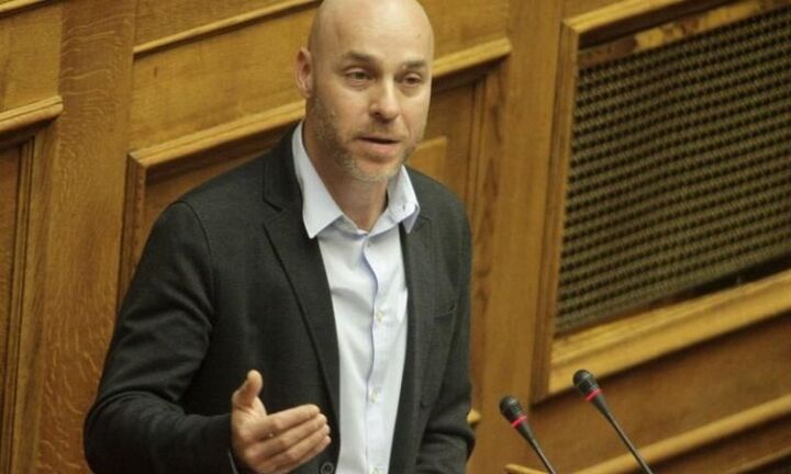 Γ. Αμυράς: Θεσμική αντιμετώπιση εκβρασμών για κητώδη, φώκιες, θαλάσσιες χελώνες και καρχαριοειδή