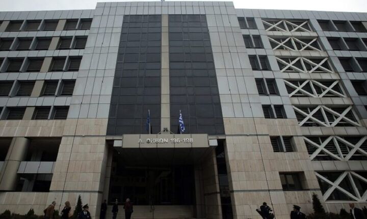 Υπ. Μετανάστευσης: Προσωρινή προστασία ενός έτους στους Ουκρανούς πρόσφυγες