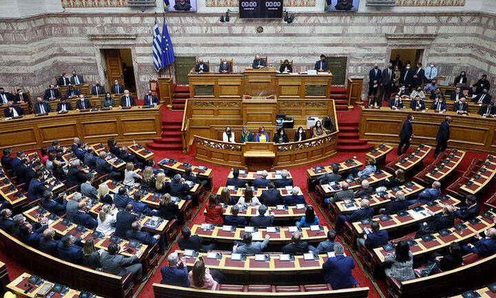 ΝΔ: Αίτημα ονομαστικής ψηφοφορίας για άρθρα του νομοσχεδίου «Δουλειές Ξανά»