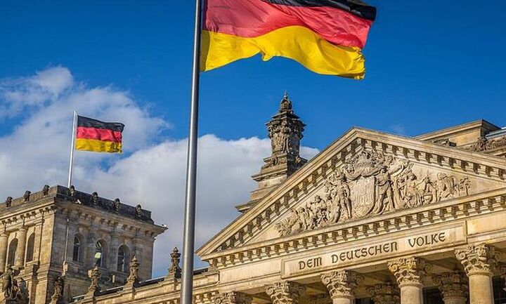 Η Bundestag αναμένεται να εγκρίνει την παράδοση βαρέων όπλων στην Ουκρανία