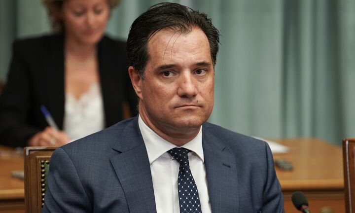 Προς ενίσχυση των διμερών επενδυτικών σχέσεων με τα ΗΑΕ