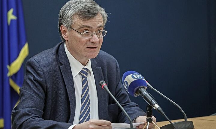 Τσιόδρας: Η πανδημία είναι εδώ για να μείνει - Χρειαζόμαστε νέα γενιά εμβολίων παγκόσμια