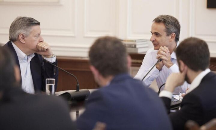 Συνάντηση Kυρ. Μητσοτάκη με τον Co-CEO του Netflix Τεντ Σαράντο