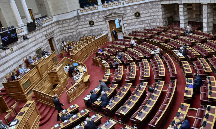 Βουλή: Κατατέθηκαν προς κύρωση τα πρωτόκολλα προσχώρησης της Φινλανδίας και της Σουηδίας στο ΝΑΤΟ