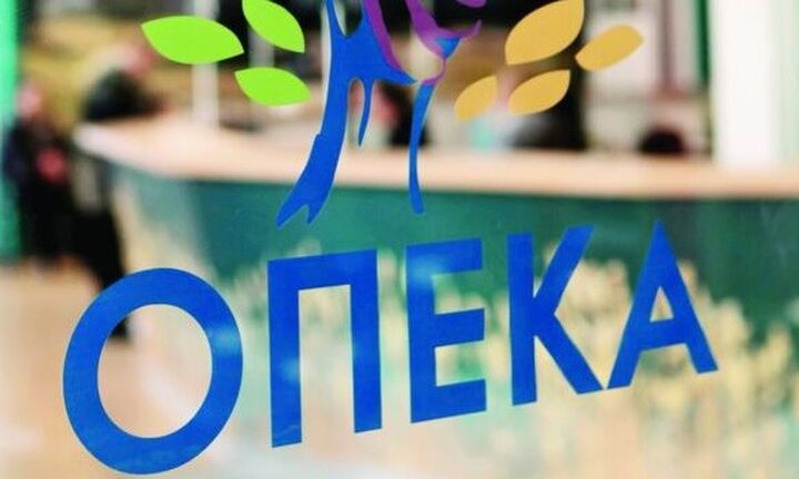 ΟΠΕΚΑ: 30 Σεπτεμβρίου η καταβολή των 14 επιδομάτων σε 1,4 εκατ. δικαιούχους