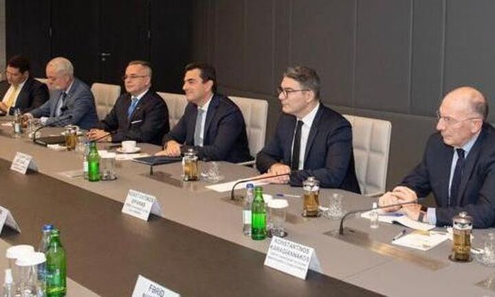 Σκρέκας: «Ενισχύουμε τη συμμαχία με το Αζερμπαϊτζάν στο ενεργειακό πεδίο