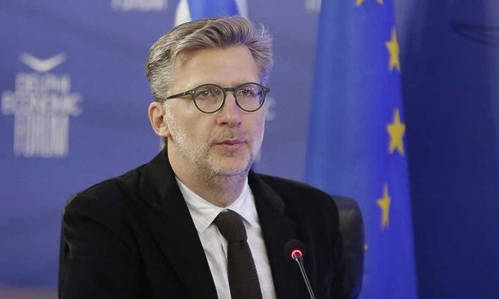Σκέρτσος: Σε δημόσια διαβούλευση από αύριο το πρόγραμμα Εξοικονομώ-Ανακαινίζω