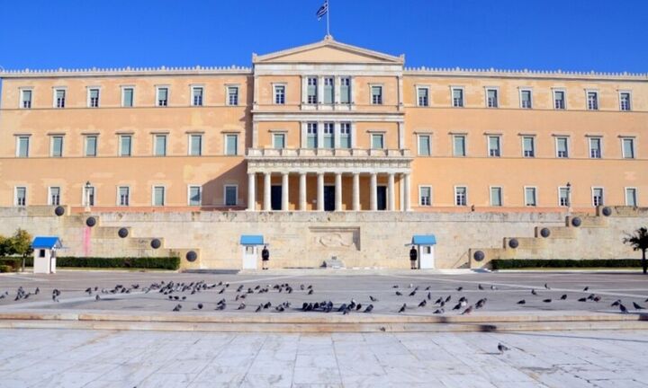 Κατατέθηκε στη Βουλή το νομοσχέδιο για τον Τύπο