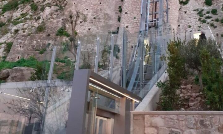 Στο Ταμείο Ανάκαμψης το έργο εγκατάστασης τελεφερίκ στο Κάστρο της Μονεμβασιάς