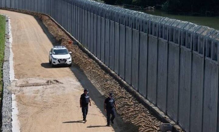 Υπεγράφη η διακήρυξη για την επέκταση του φράκτη στον Έβρο