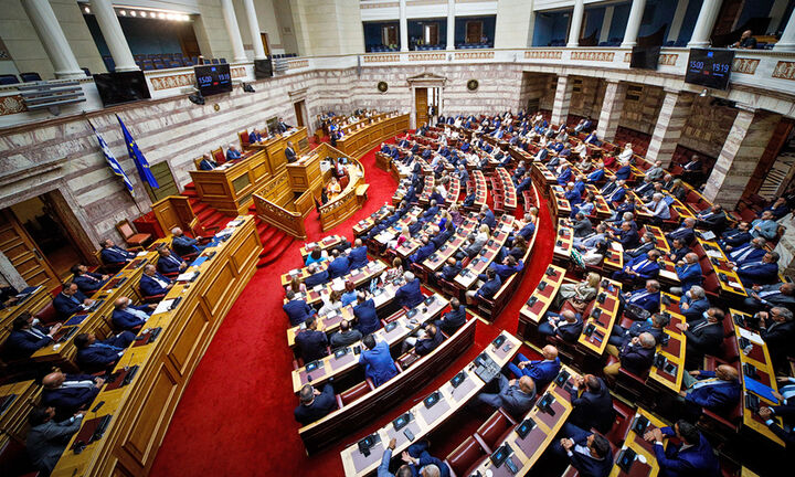 Βουλή: Καταψηφίστηκε η πρόταση δυσπιστίας κατά της κυβέρνησης με 156 «όχι»
