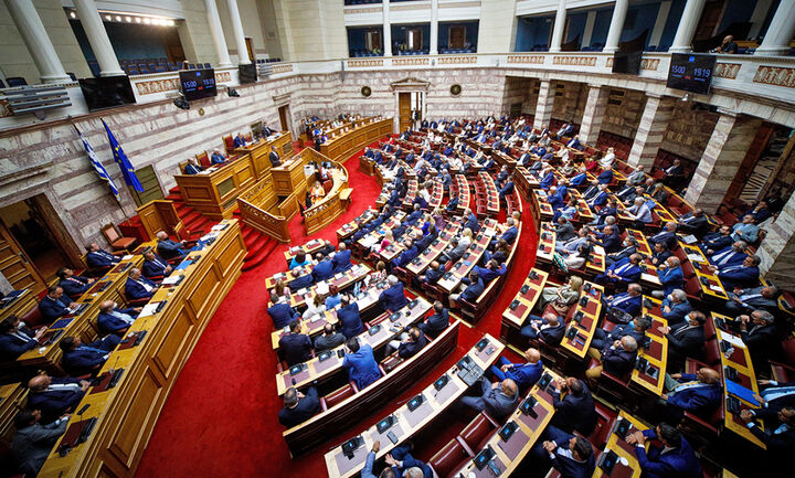 Επικουρικές συντάξεις: Κατατέθηκε στη Βουλή η τροπολογία