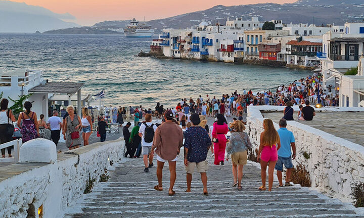 ΤτΕ: Αύξηση 67,9% στα έσοδα από τον τουρισμό το 2022