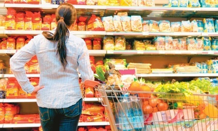 Ερευνα: Εξι στους δέκα θεωρούν ελληνικό φαινόμενο την ακρίβεια - Προβληματίζουν οι ανατιμήσεις