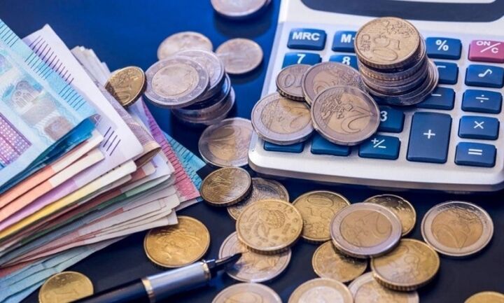 Δύο στα δέκα ευρώ χάνει η Ελλάδα από τον ΦΠΑ - Eρχονται νέα μέτρα κατά της φοροδιαφυγής