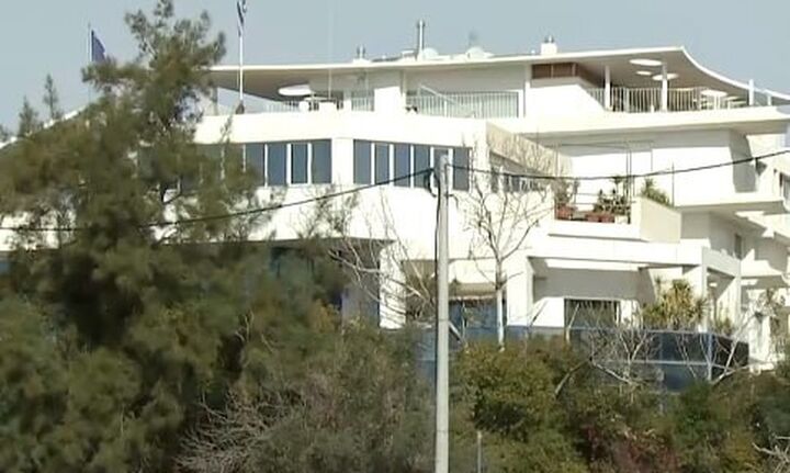 Γλυφάδα: Πυροβολισμοί σε ναυτιλιακή εταιρεία με νεκρό και δύο τραυματίες
