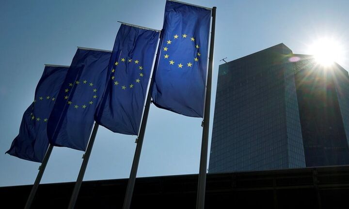 Έρευνα ΕΚΤ: Όλο και περισσότεροι καταναλωτές στην ευρωζώνη δυσκολεύονται να πληρώσουν λογαριασμούς