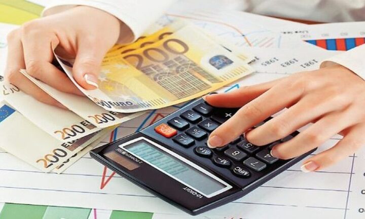 Μείωση ασφαλιστικών εισφορών: Όλα όσα πρέπει να γνωρίζουν οι εργαζόμενοι - Παραδείγματα