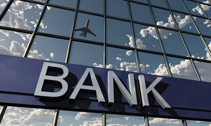 Eurobank Equities: Παραμένουν φθηνές οι ελληνικές τράπεζες – Νέες υψηλότερες τιμές στόχοι