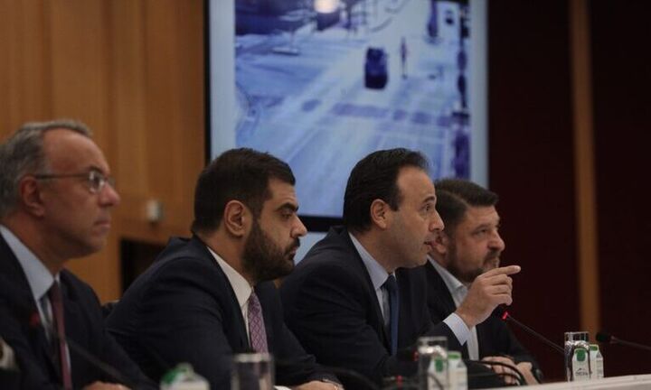«Οχυρώνονται» οι δρόμοι με 1.388 κάμερες - Με sms και άμεσα η ενημέρωση για τις παραβάσεις